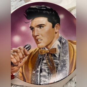 Golden Boy Elvis Collectors Plate by Mark Stutzman. Delphi 1993 with COA